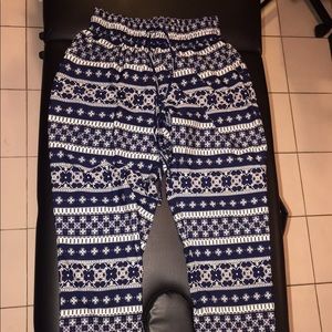 Patterned pants